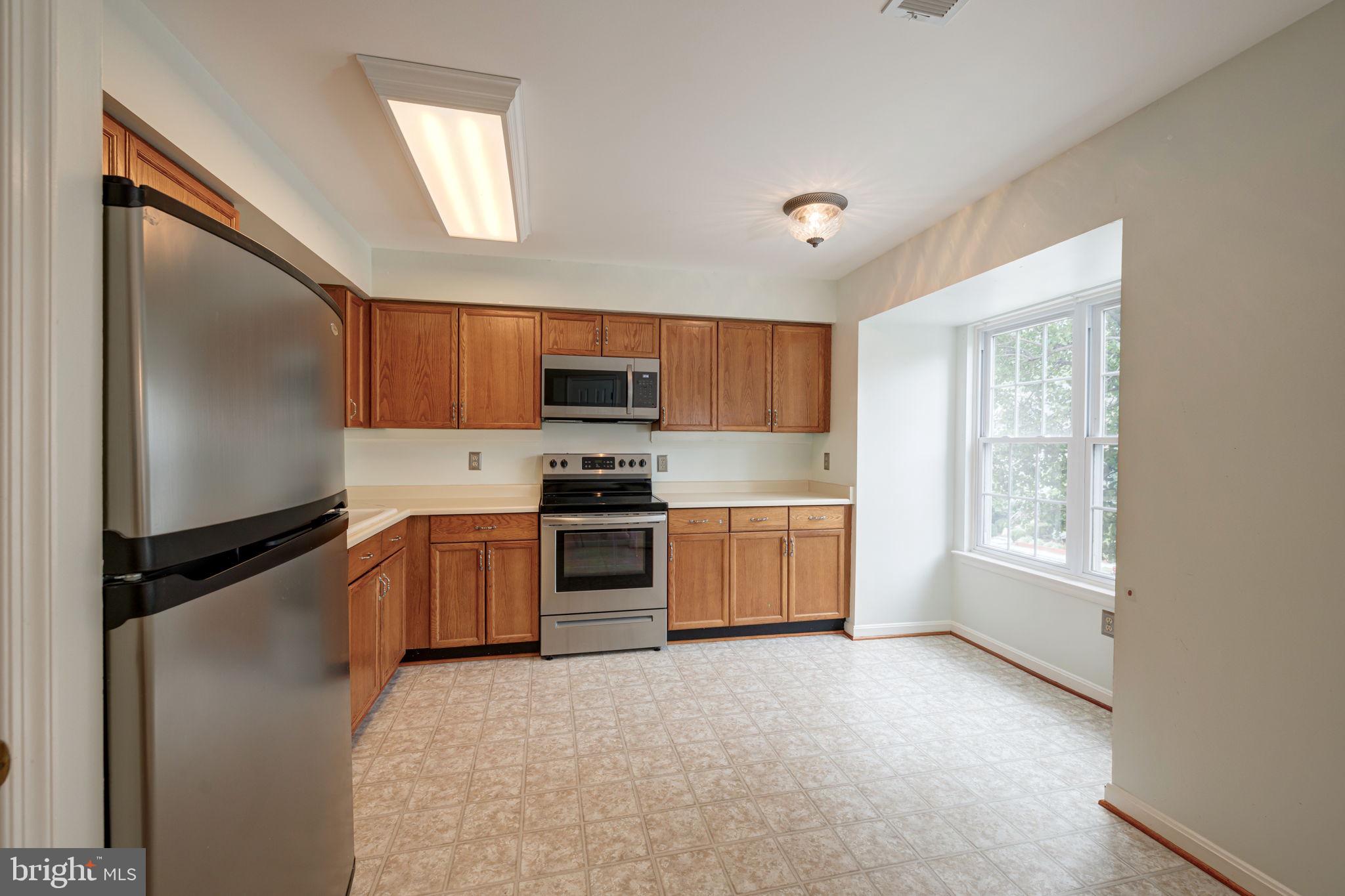 6152 CASTLETOWN WAY