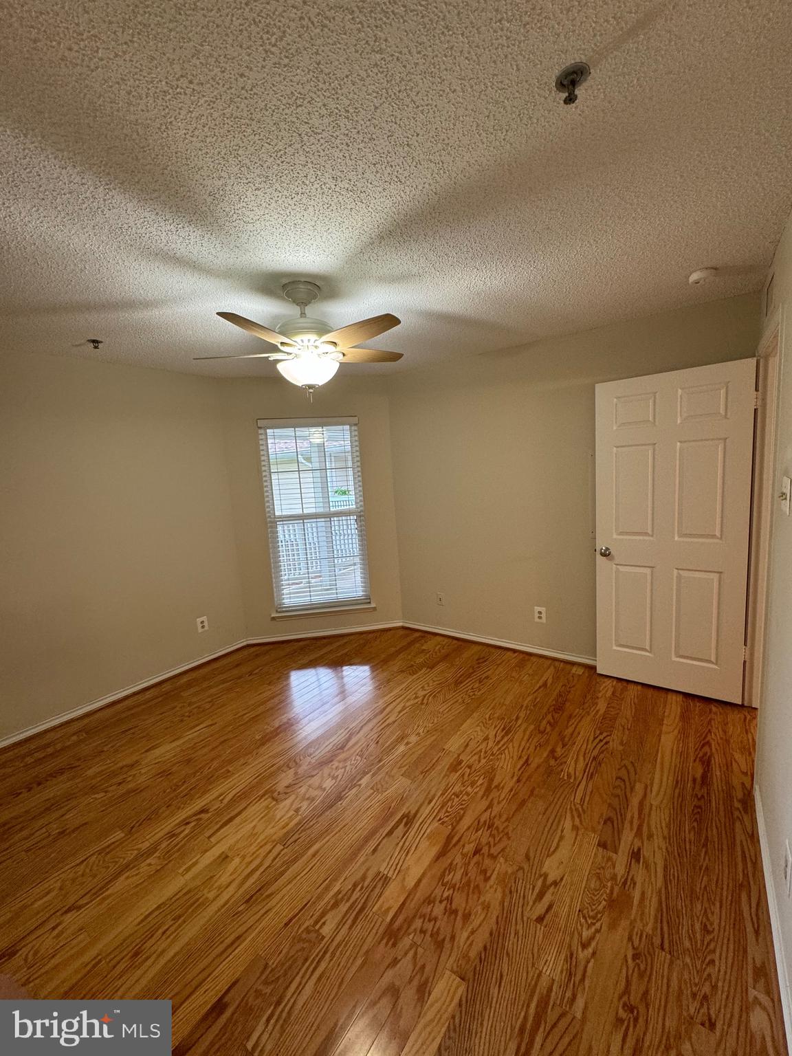 1524 LINCOLN WAY 404