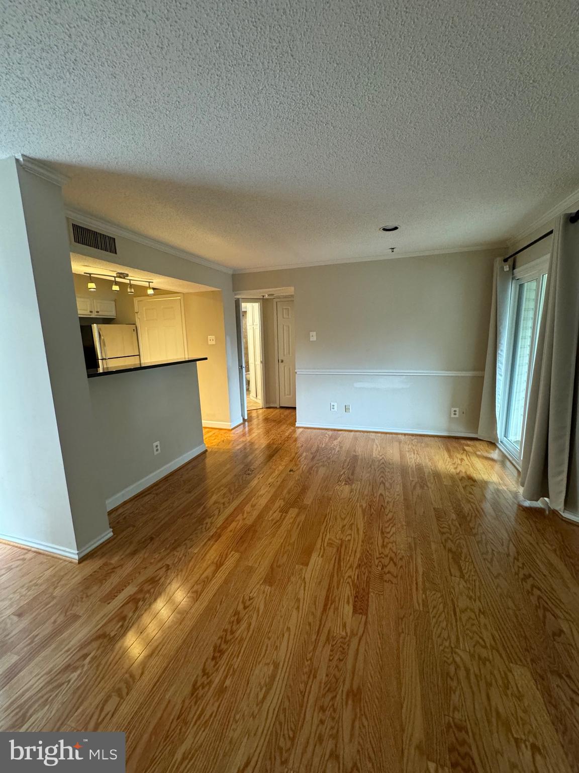 1524 LINCOLN WAY 404