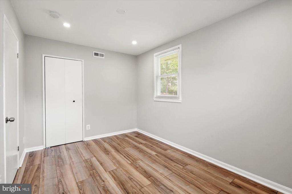 3908 ELMWOOD DRIVE