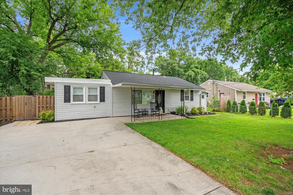 3908 ELMWOOD DRIVE