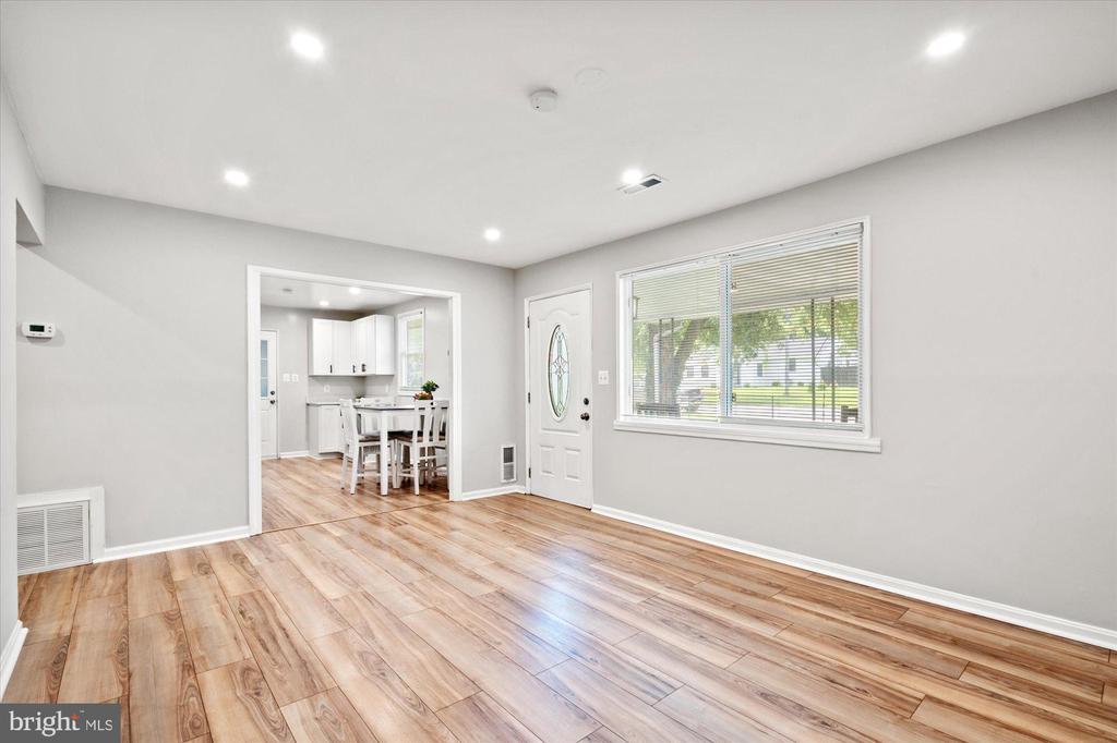 3908 ELMWOOD DRIVE