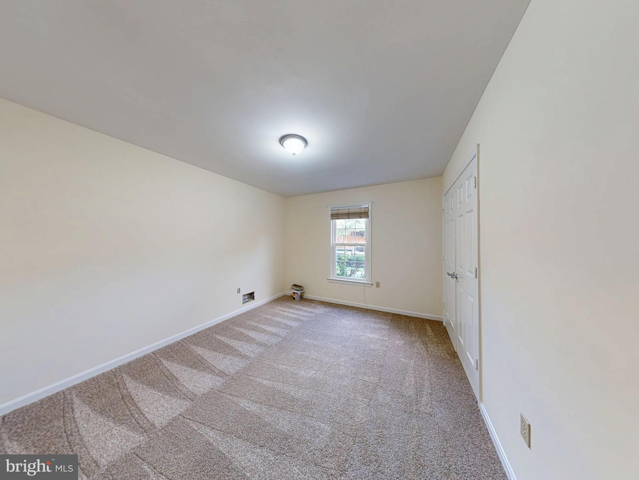 2006 GALLOWS TREE LN