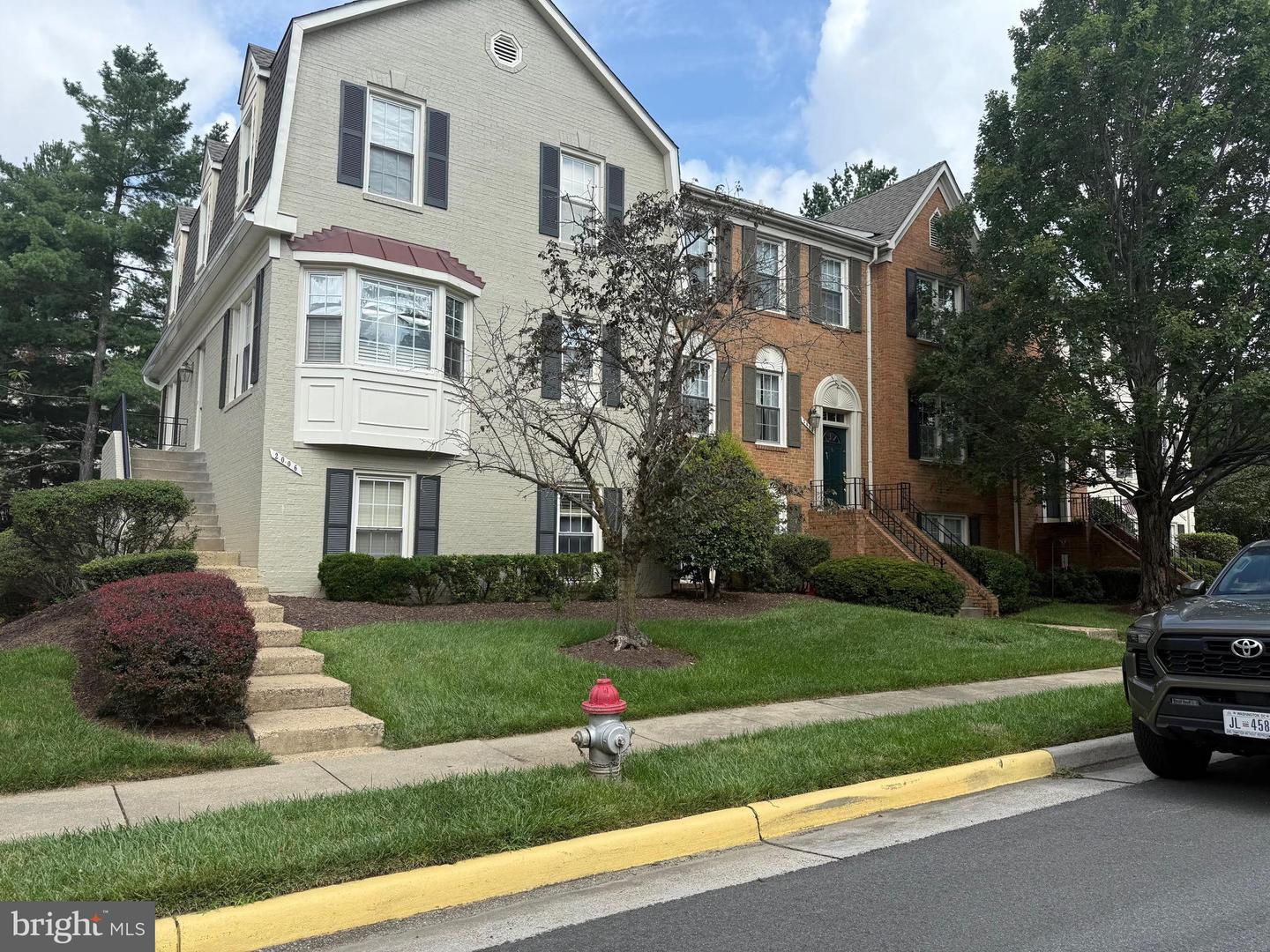 2006 GALLOWS TREE LN