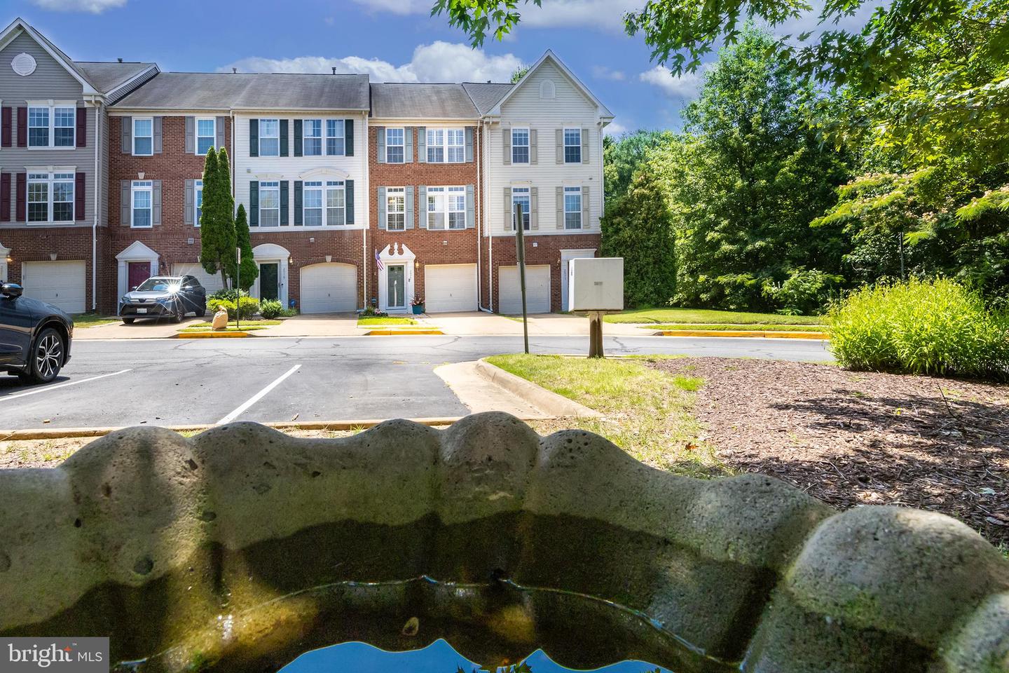 2977 Huntington Grove Sq