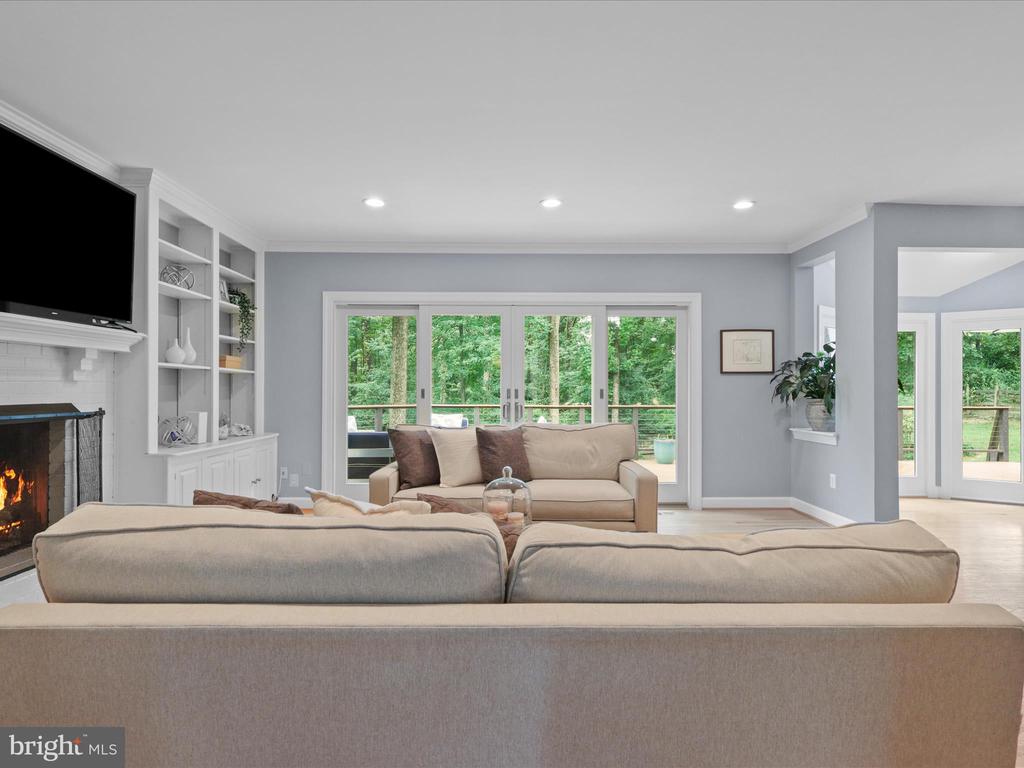 10809 FIELDWOOD DRIVE