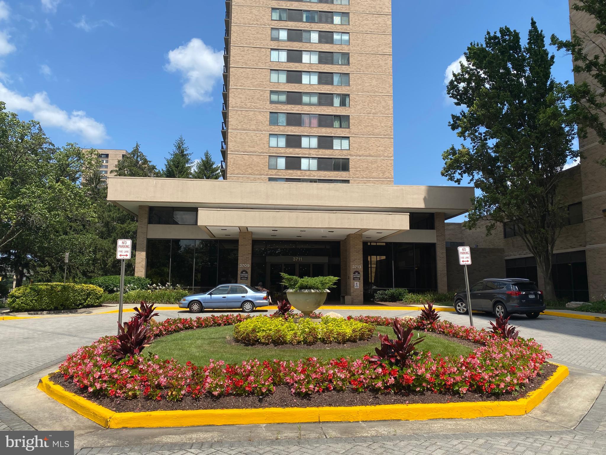 3713 S GEORGE MASON DRIVE 407W
