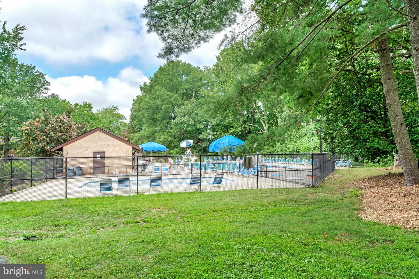 11637 Newbridge Ct