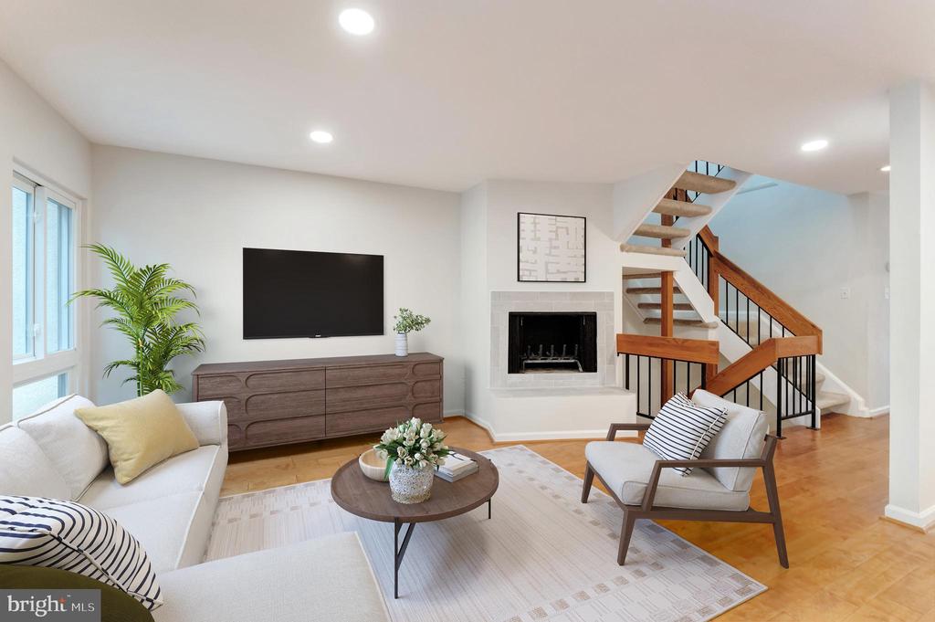 11637 Newbridge Ct