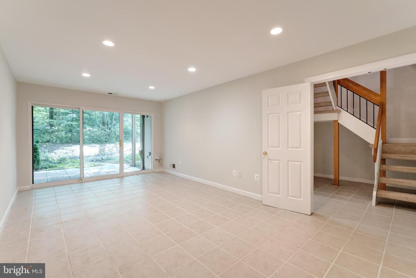 11637 Newbridge Ct