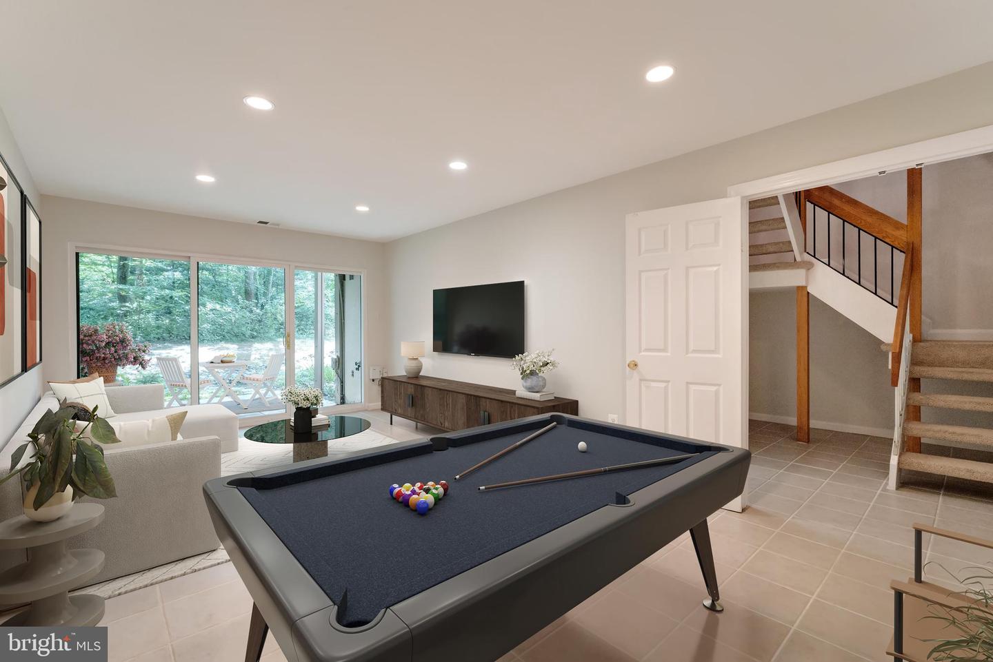 11637 Newbridge Ct