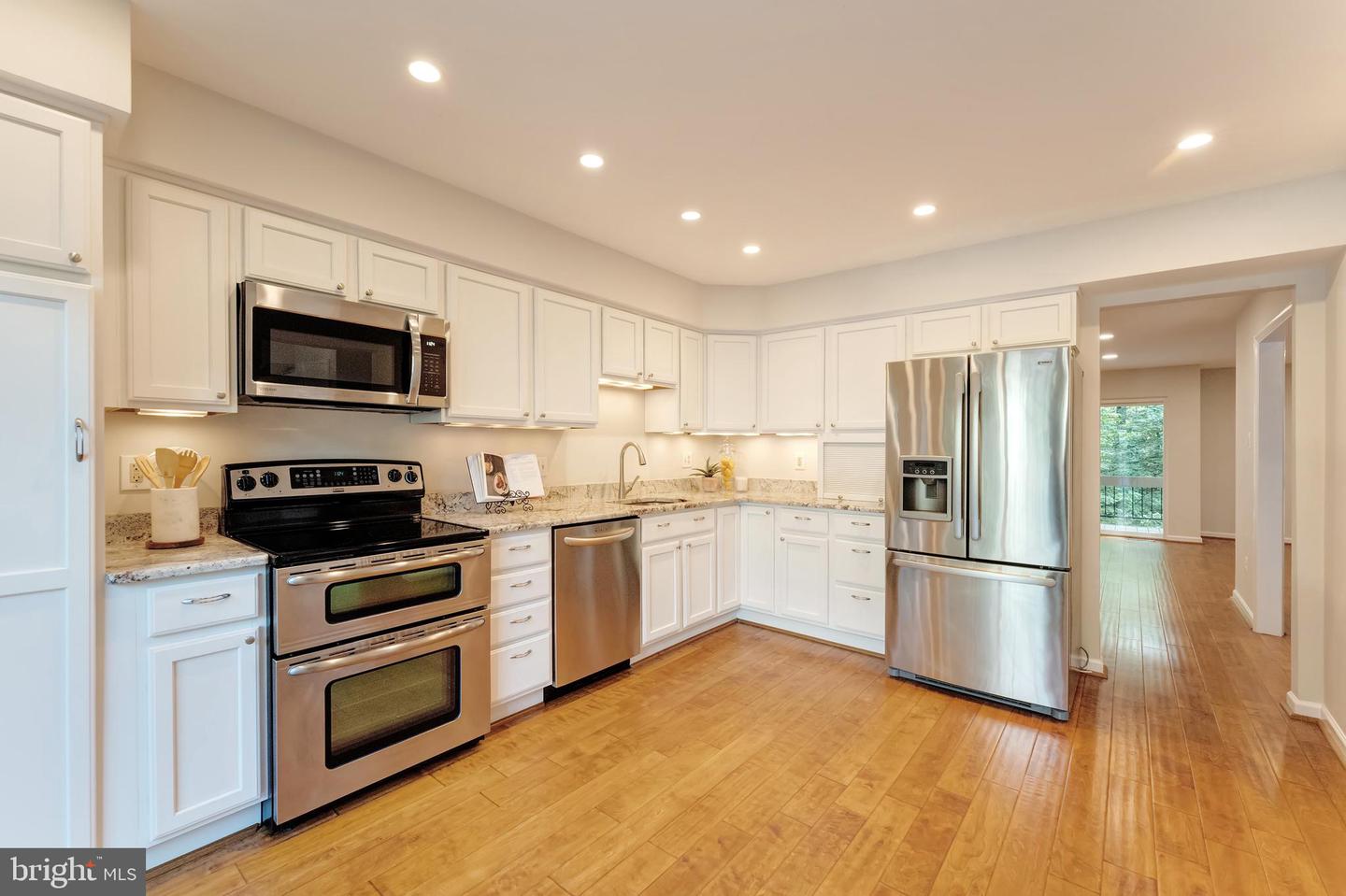 11637 Newbridge Ct