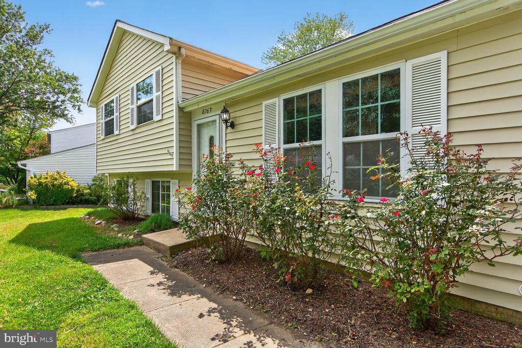 8763 COLD PLAIN COURT