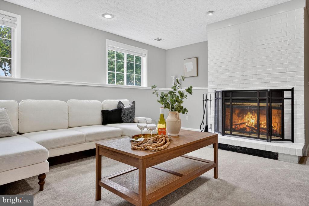 8763 COLD PLAIN COURT