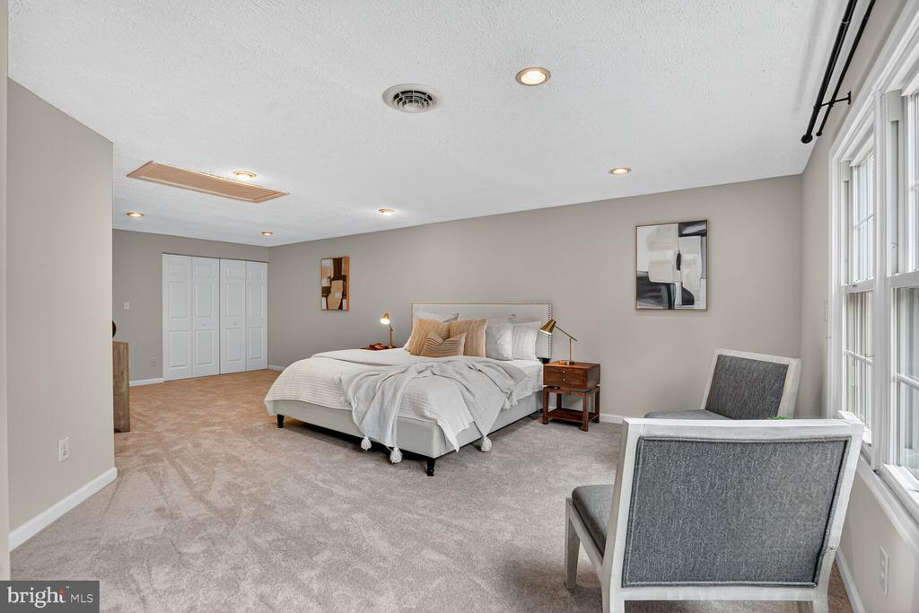 8763 COLD PLAIN COURT