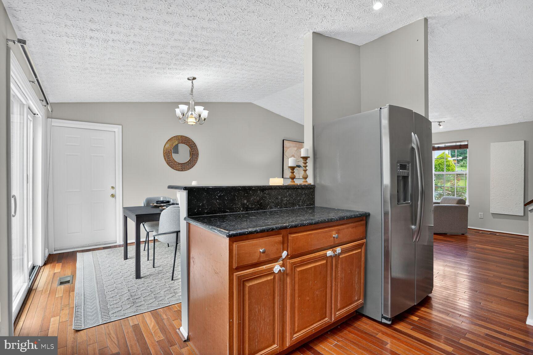 8763 COLD PLAIN COURT