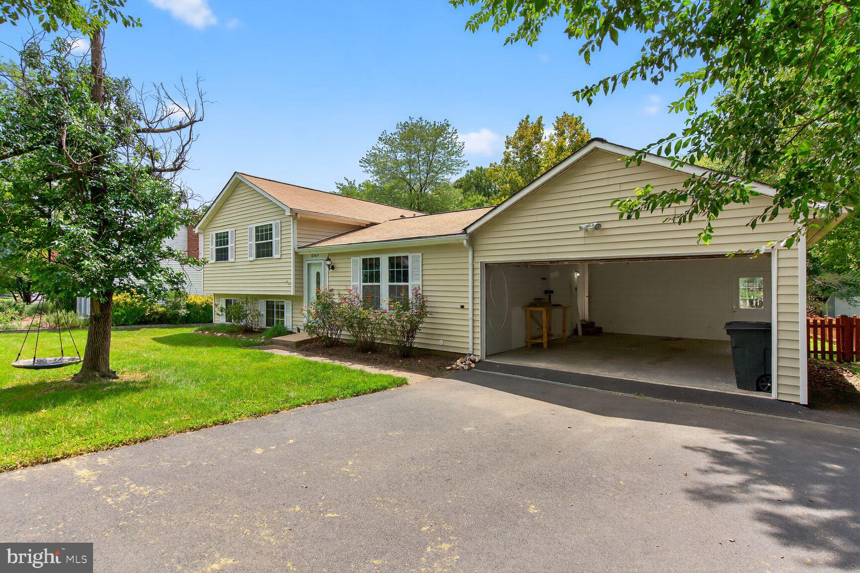 8763 COLD PLAIN COURT