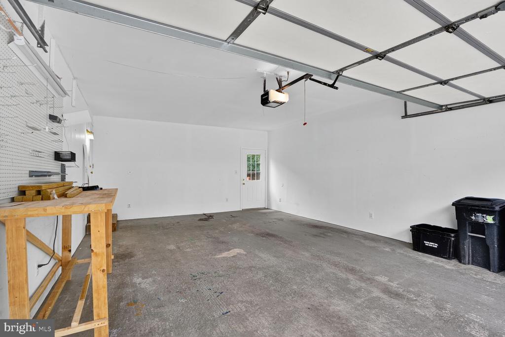 8763 COLD PLAIN COURT