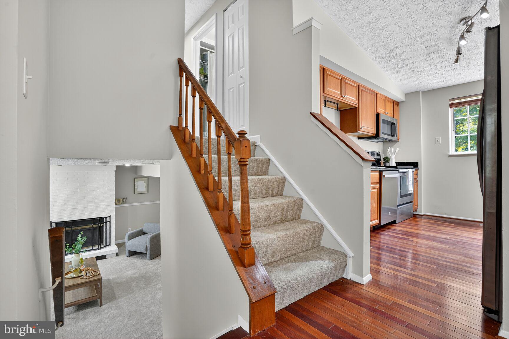 8763 COLD PLAIN COURT
