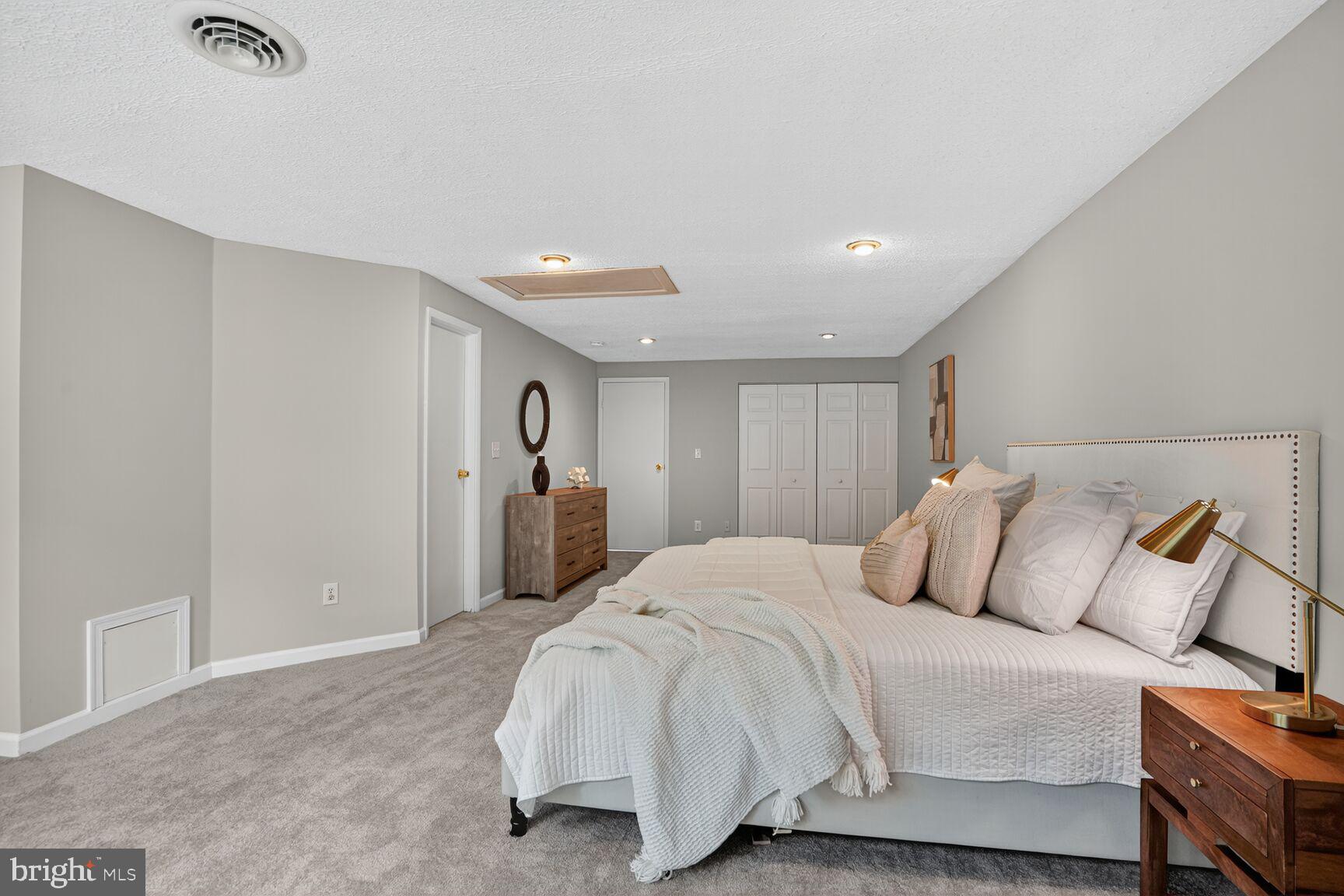8763 COLD PLAIN COURT