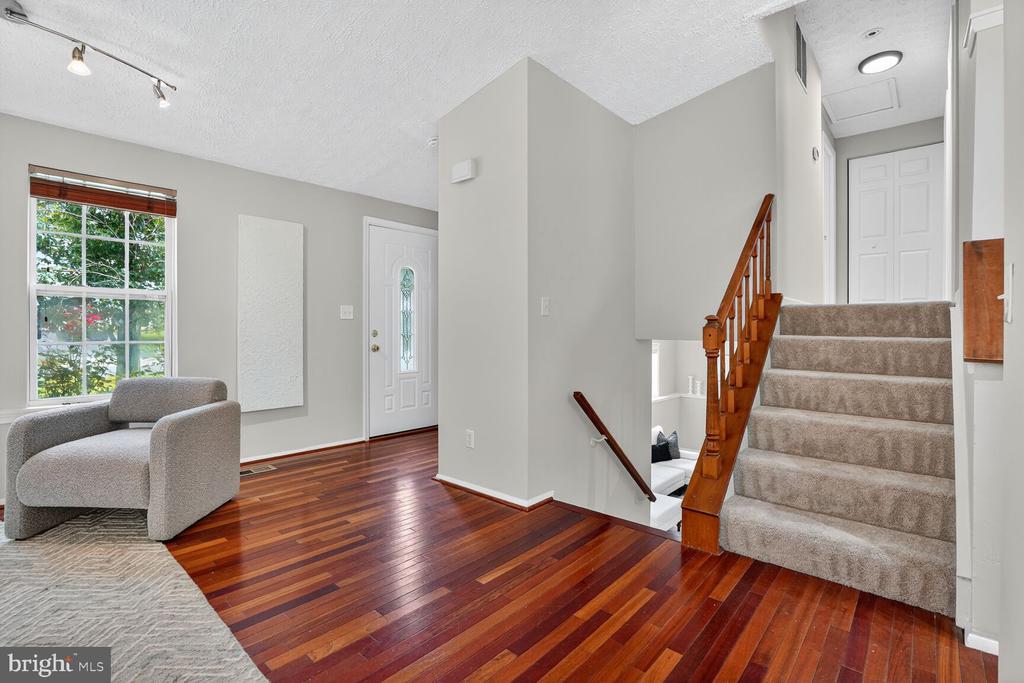 8763 COLD PLAIN COURT