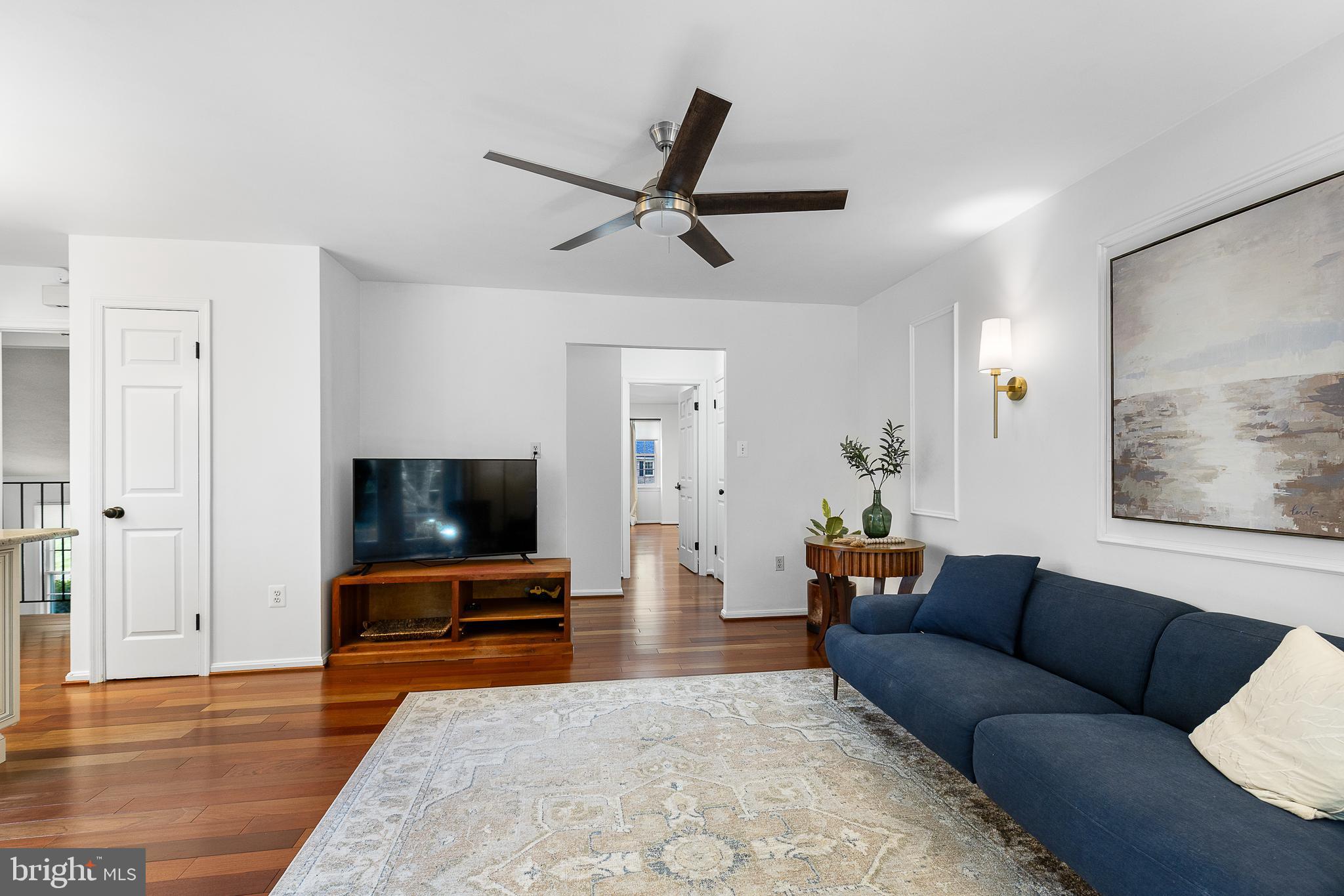 6237 Wilmette Dr