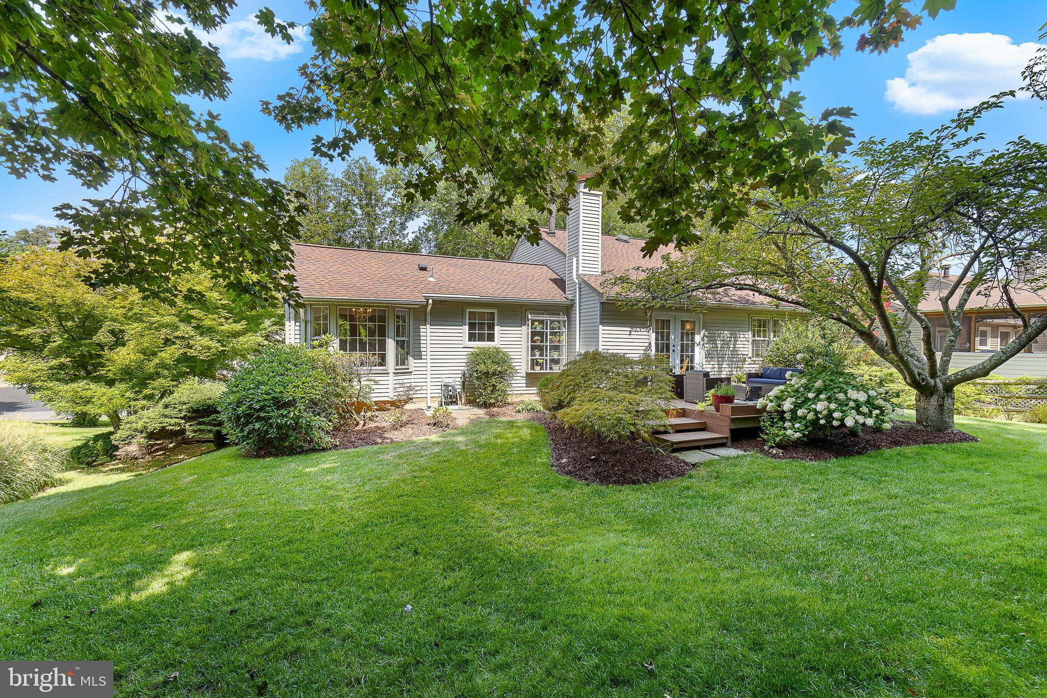 6237 Wilmette Dr