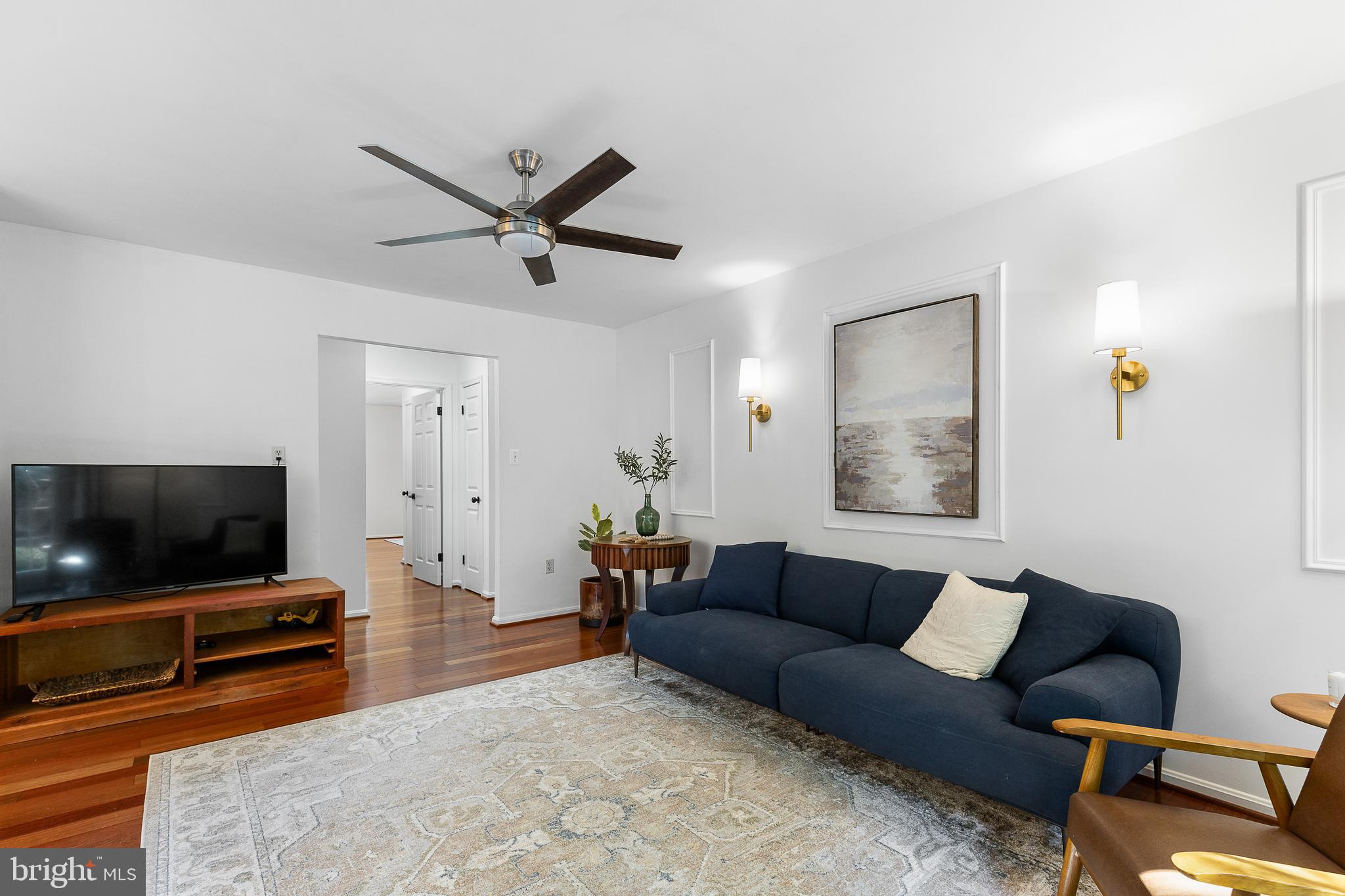 6237 Wilmette Dr