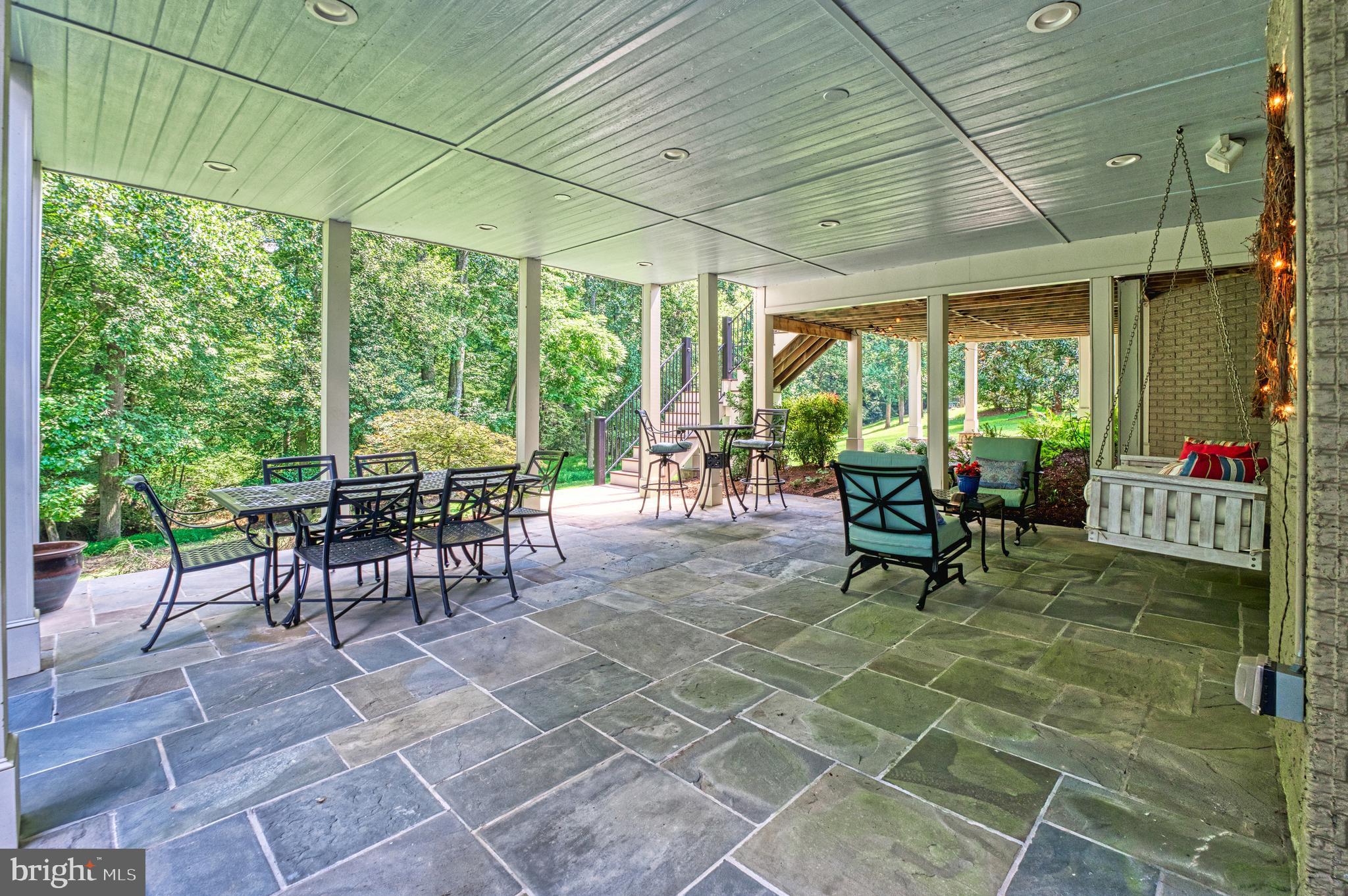 1305 NEWKIRK COURT