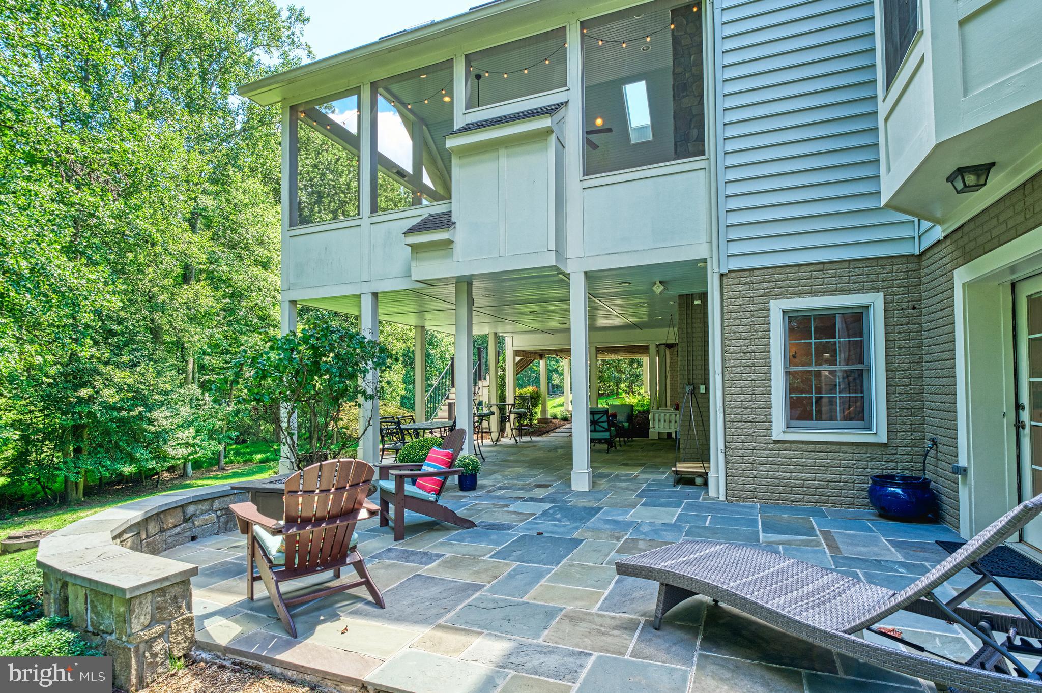 1305 NEWKIRK COURT
