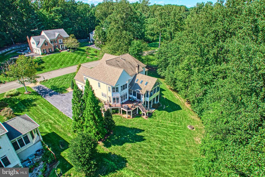 1305 NEWKIRK COURT