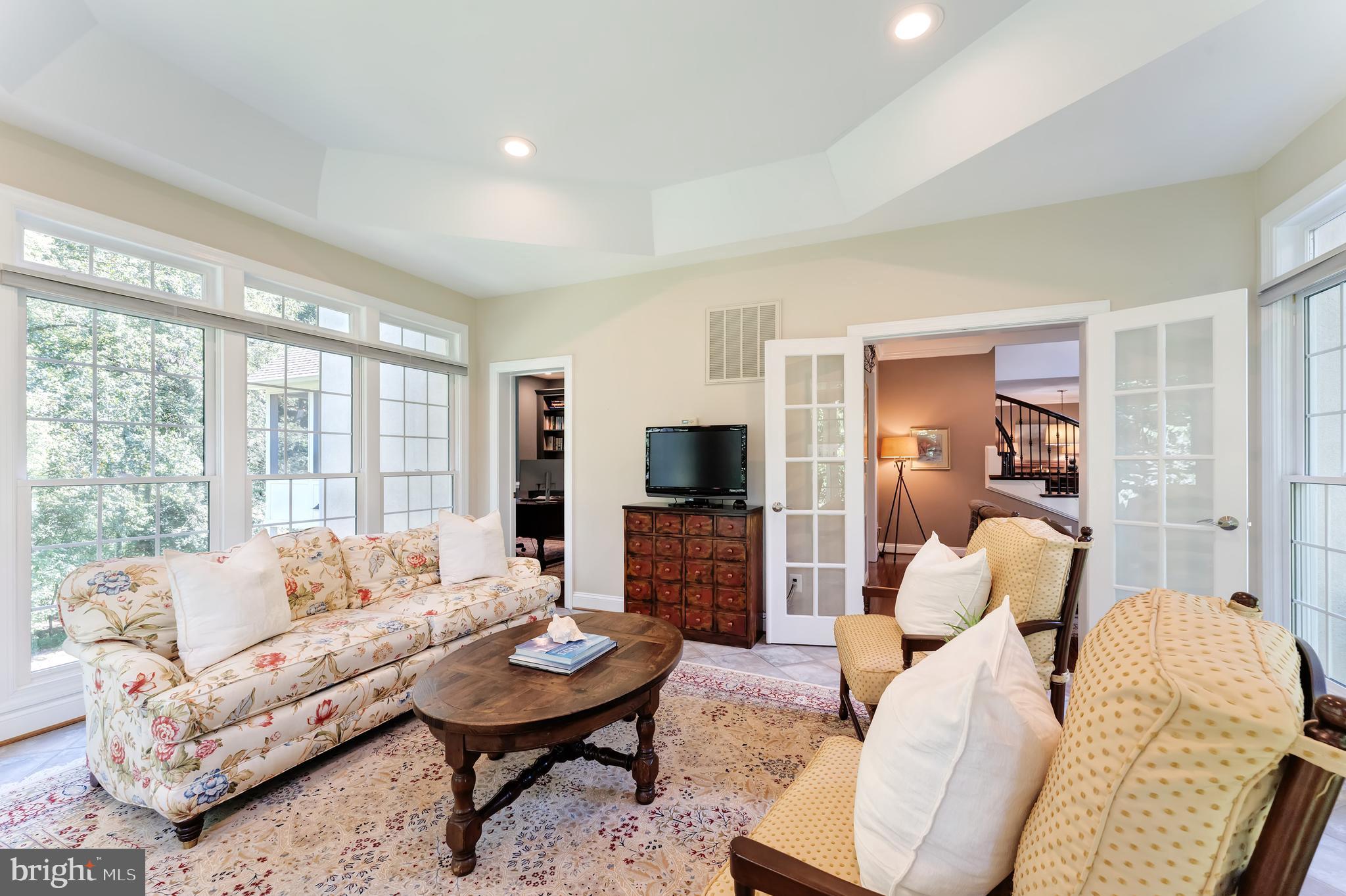 1305 NEWKIRK COURT