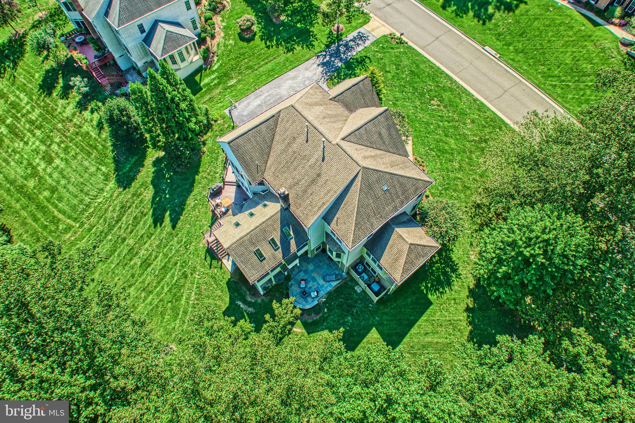 1305 NEWKIRK COURT