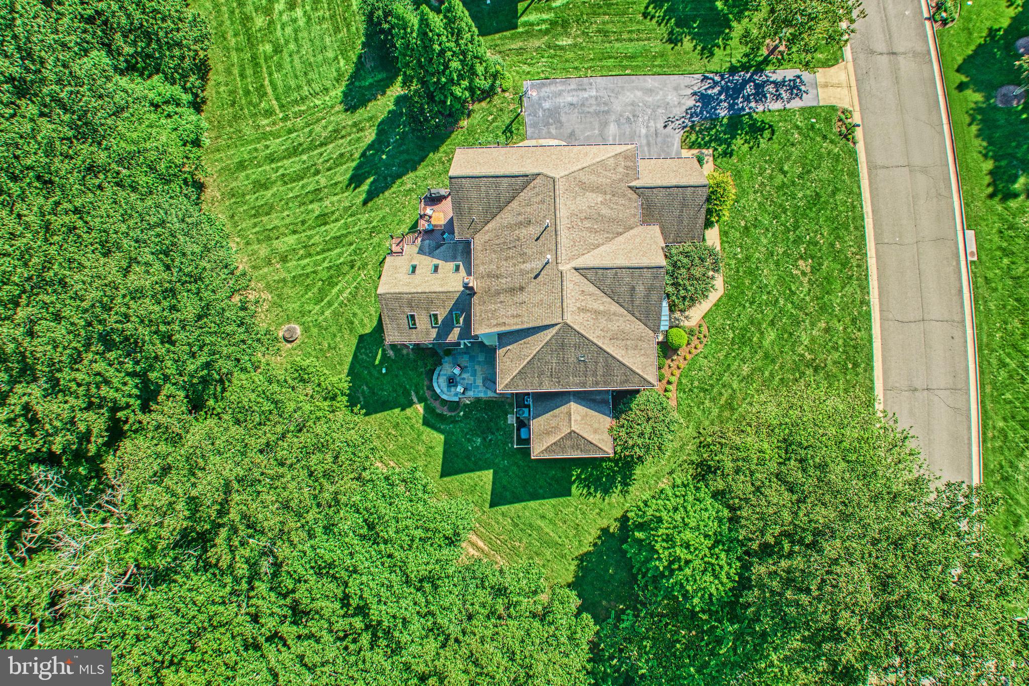 1305 NEWKIRK COURT
