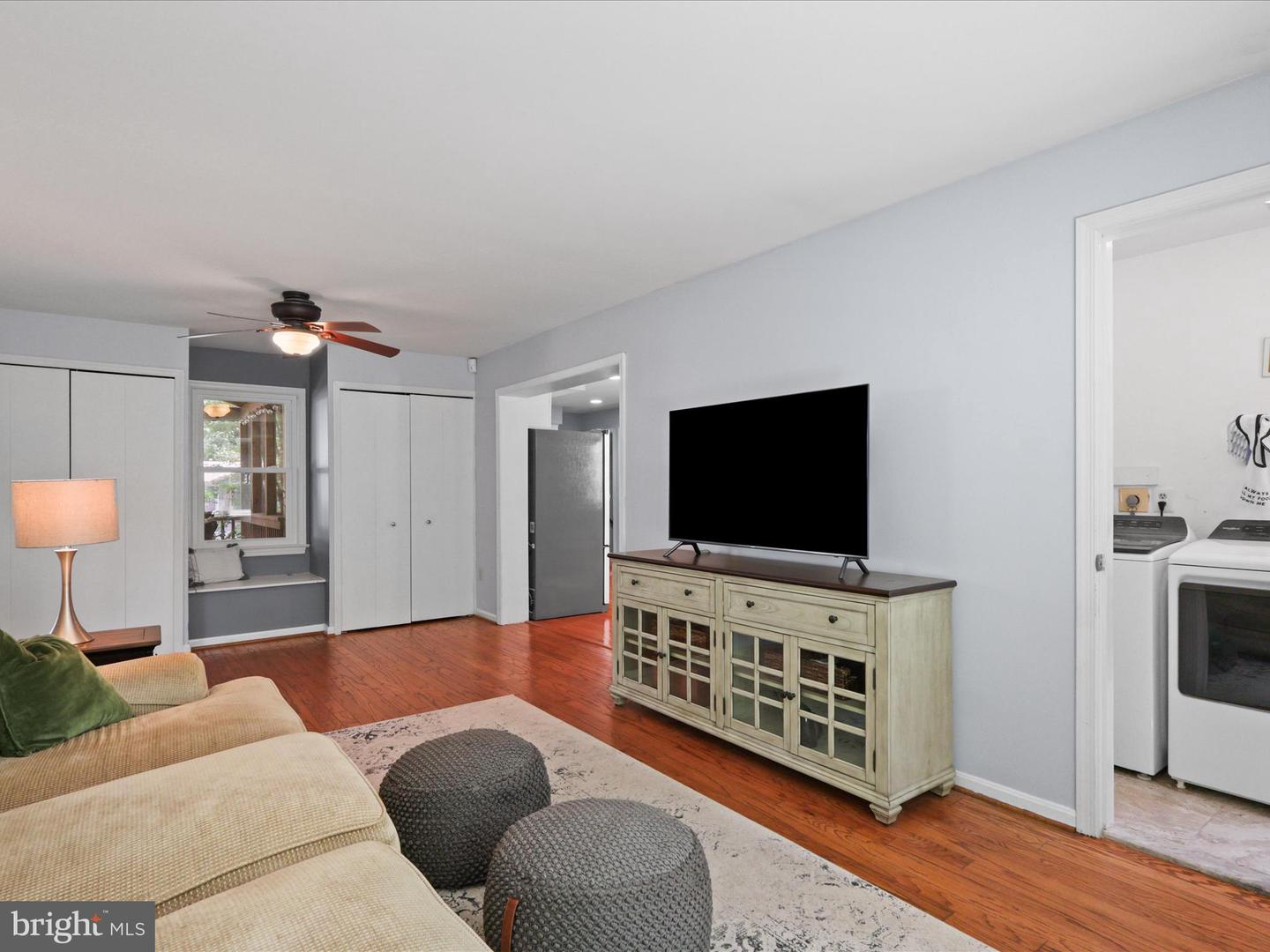 6632 Reynard Dr