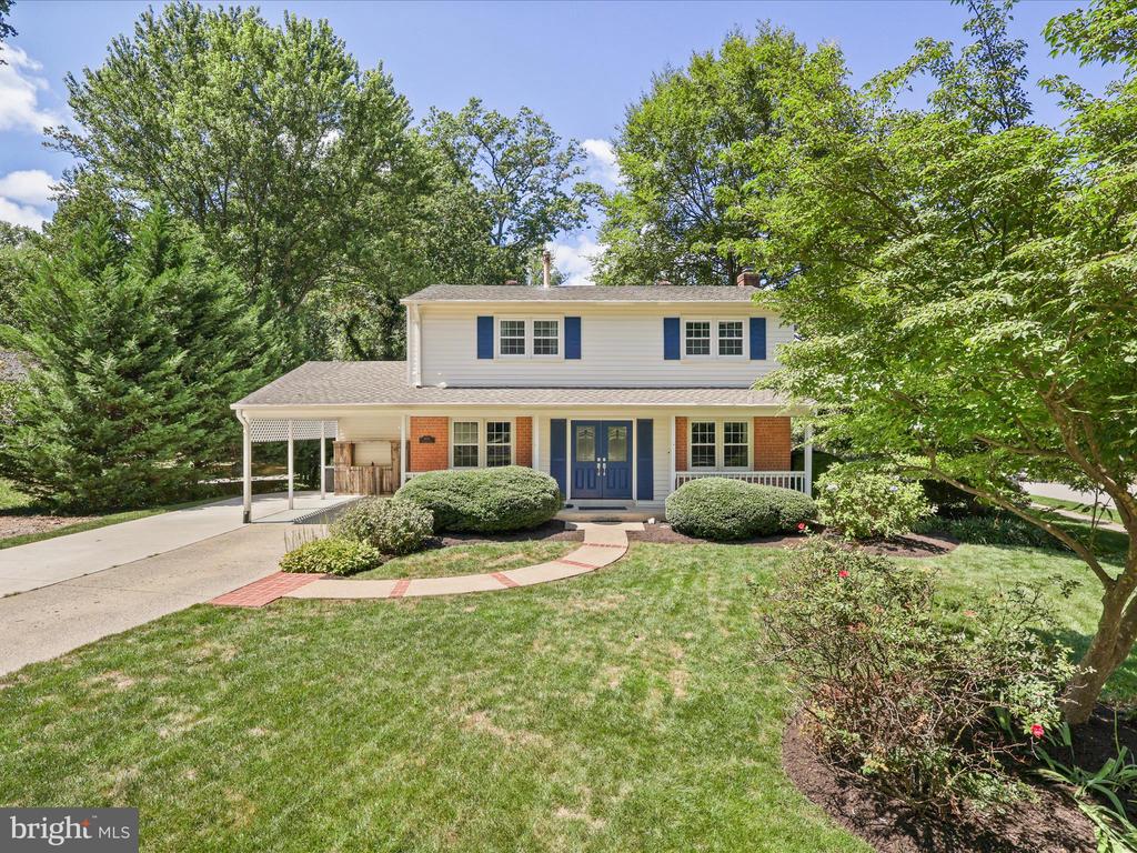 6632 Reynard Dr