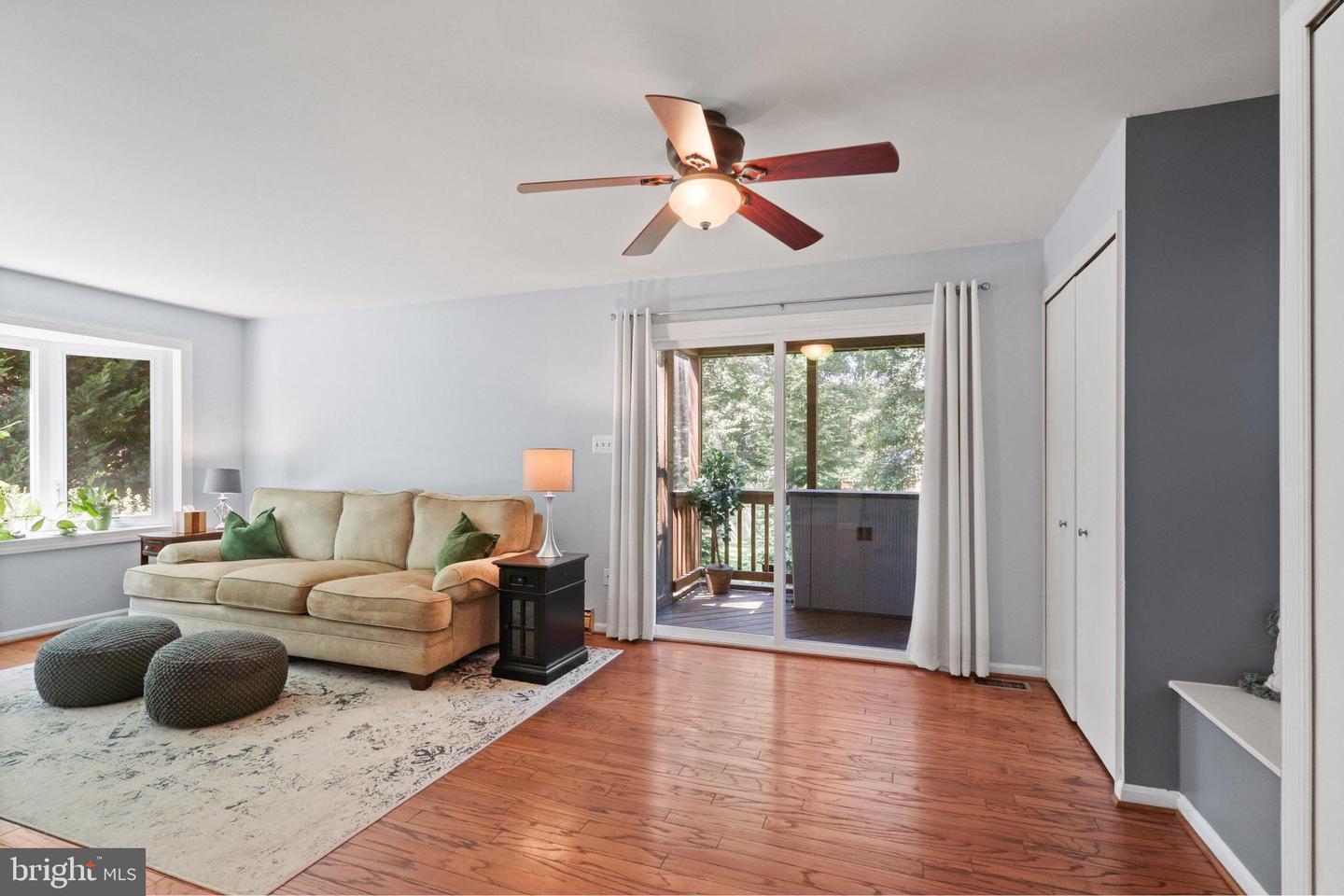 6632 Reynard Dr