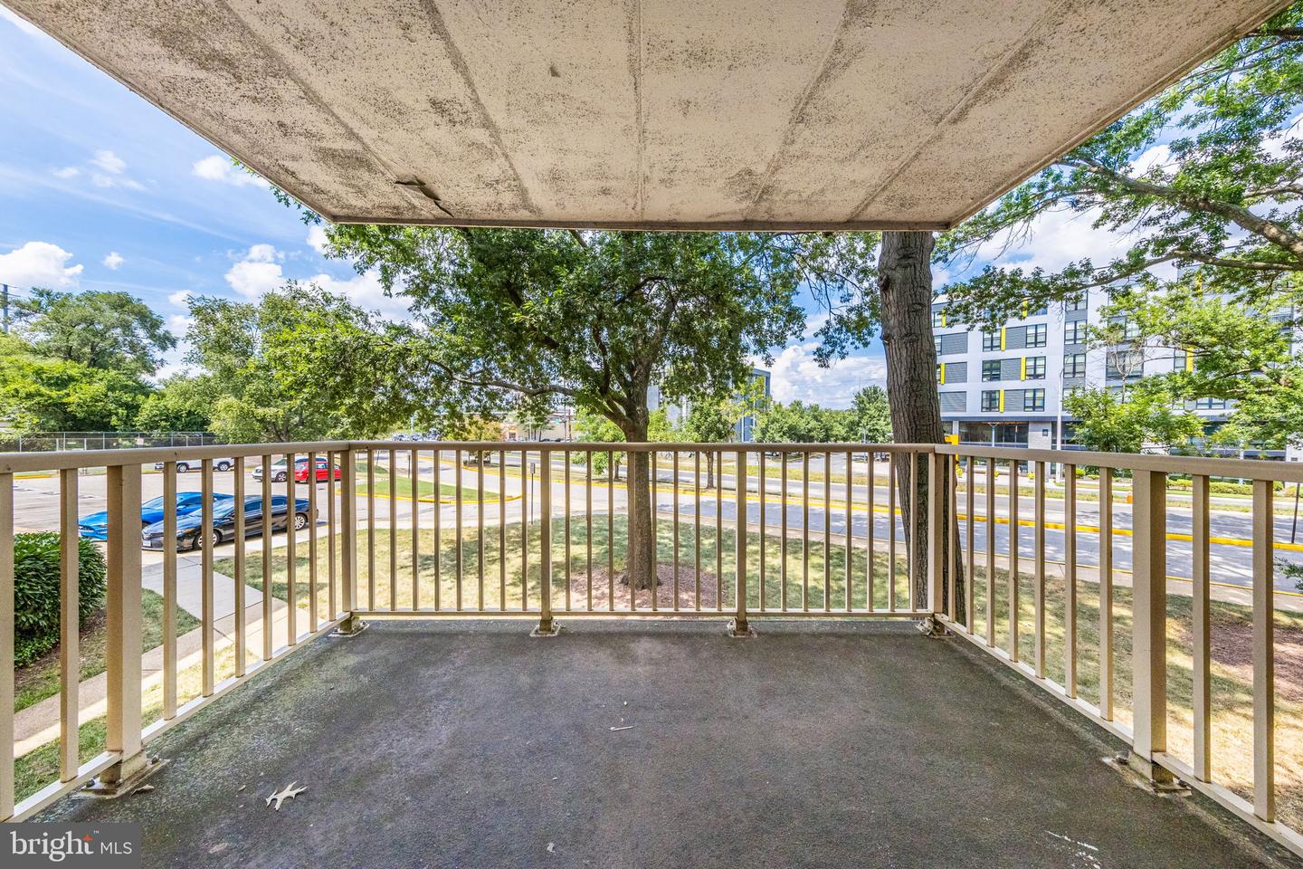 2600 Indian Dr #2b