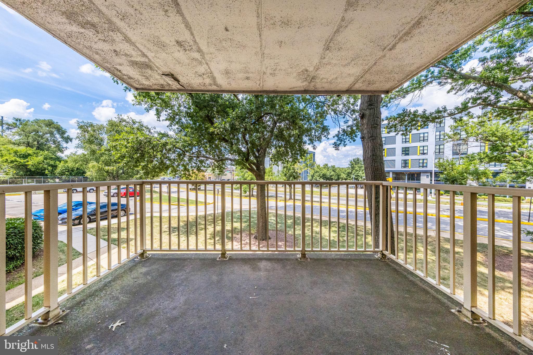 2600 Indian Dr #2b
