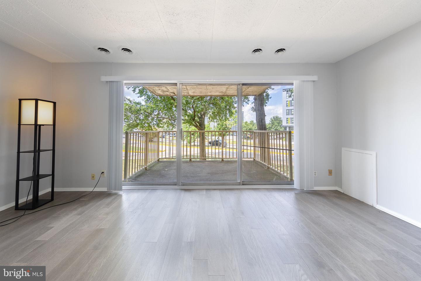 2600 Indian Dr #2b