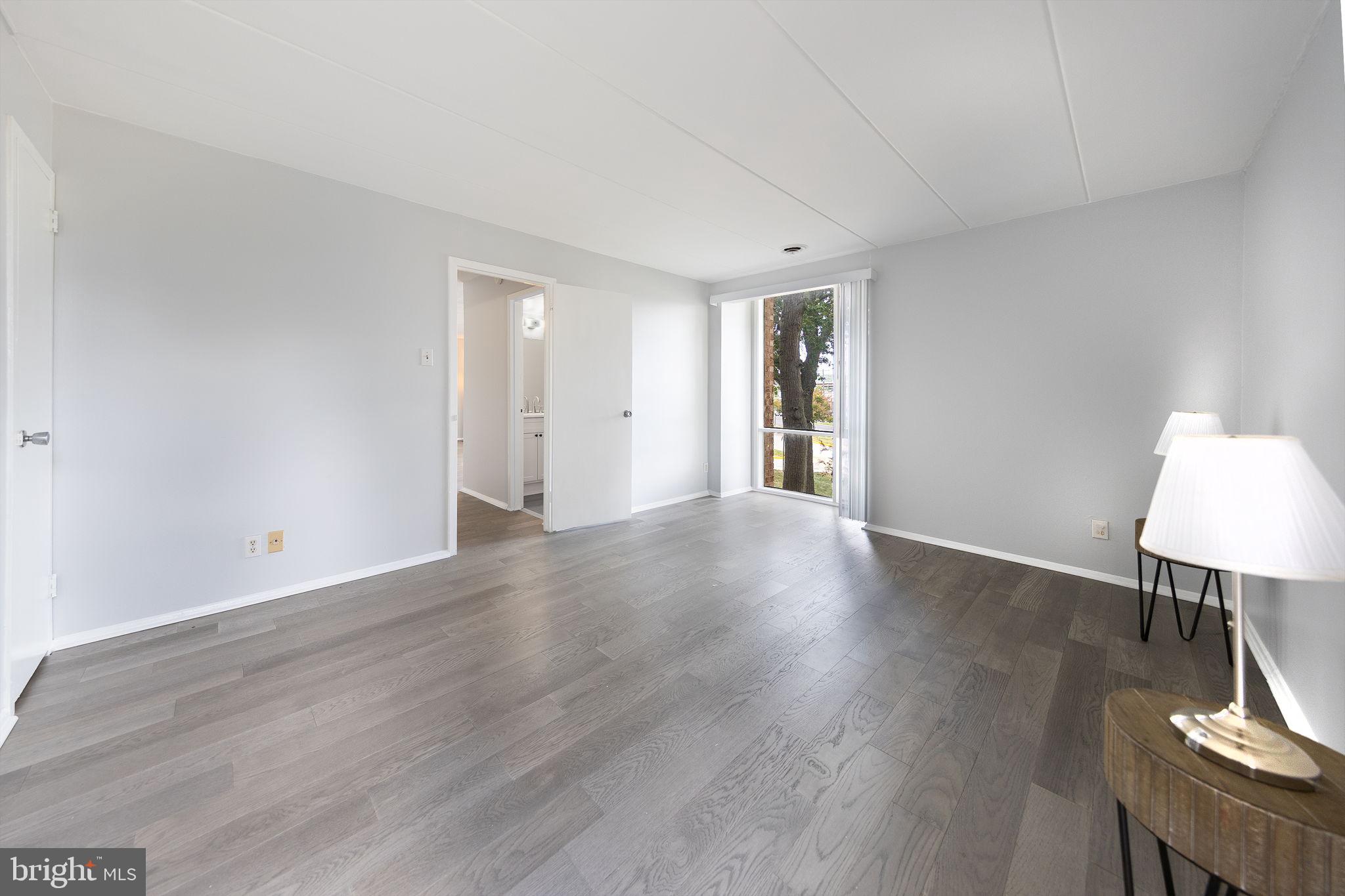 2600 Indian Dr #2b