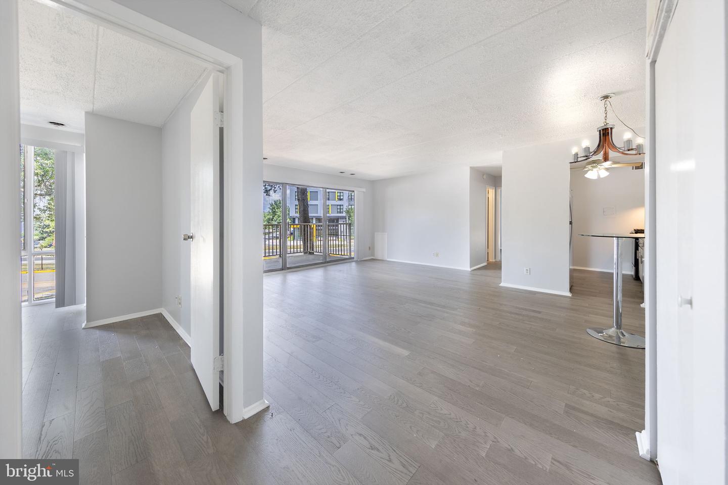2600 Indian Dr #2b