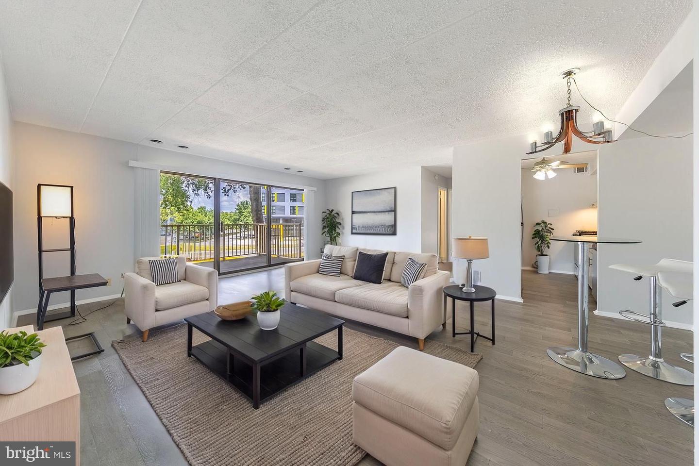 2600 Indian Dr #2b