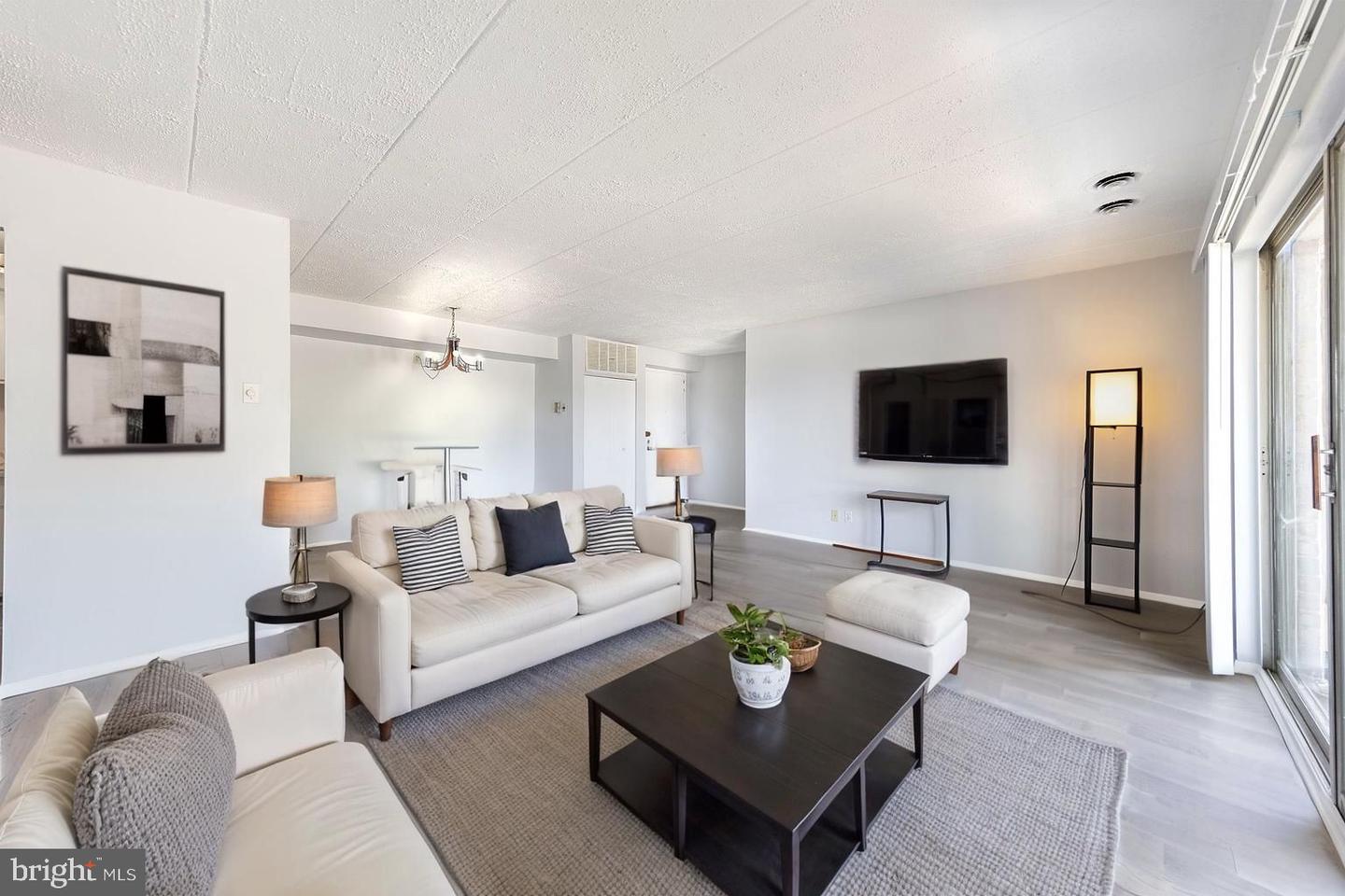 2600 Indian Dr #2b