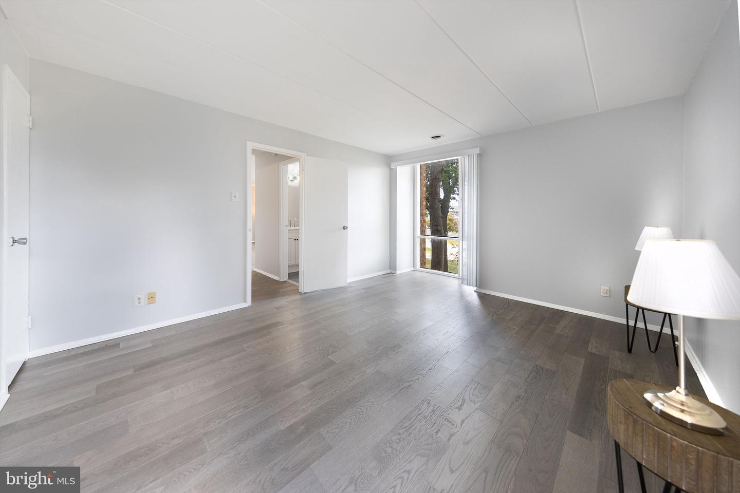 2600 Indian Dr #2b