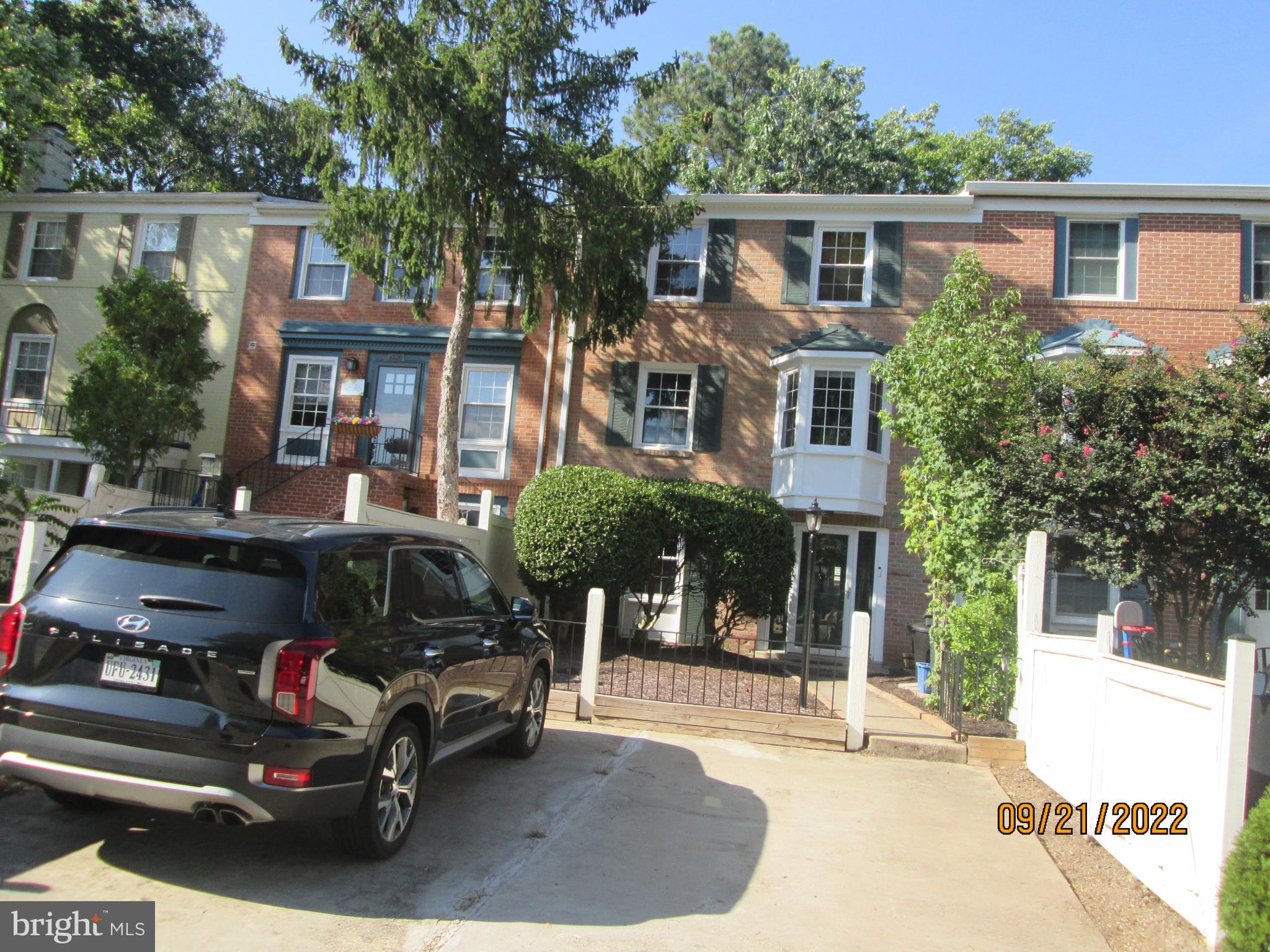 4518 SQUIREDALE SQUARE