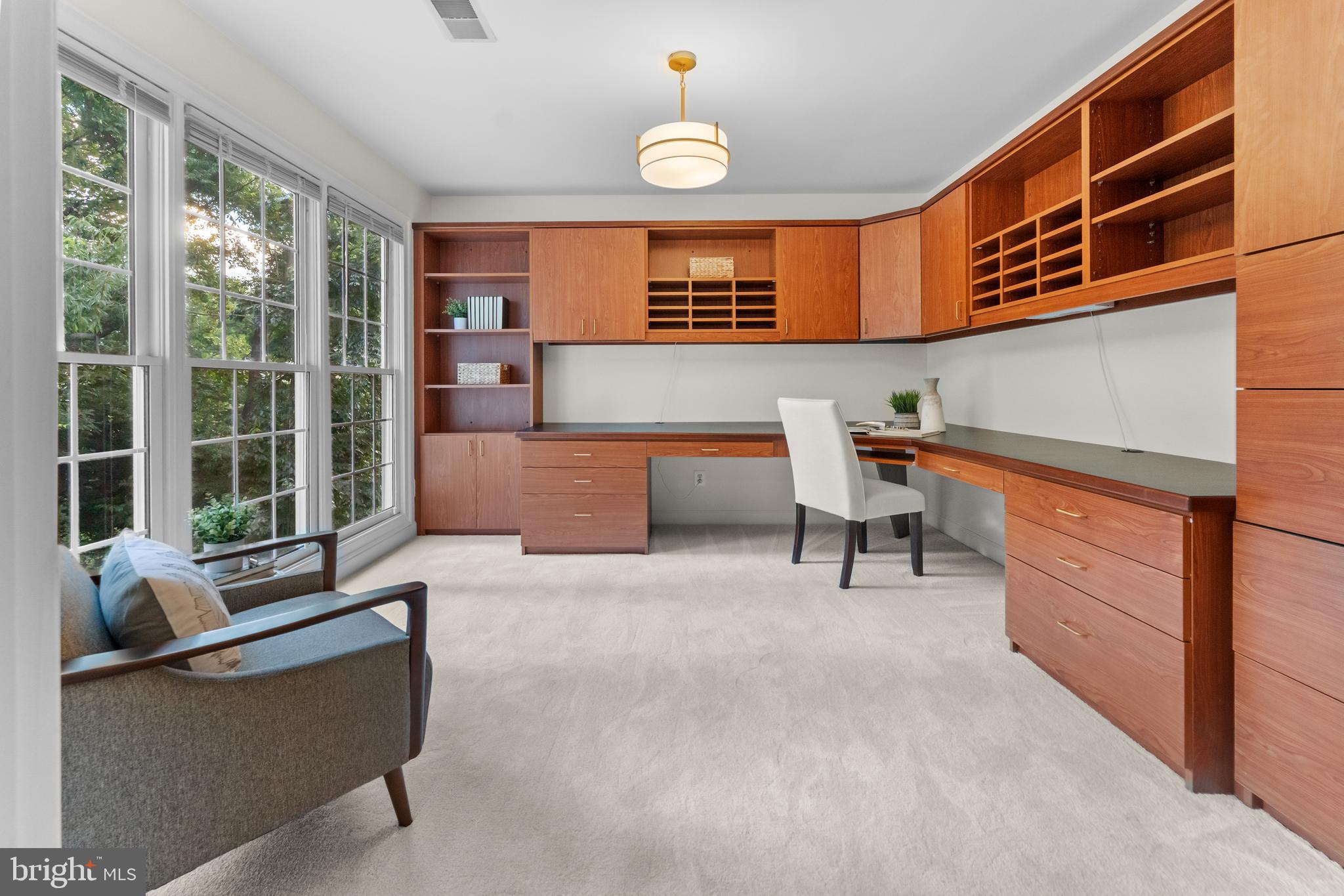 3227 FOXVALE DRIVE