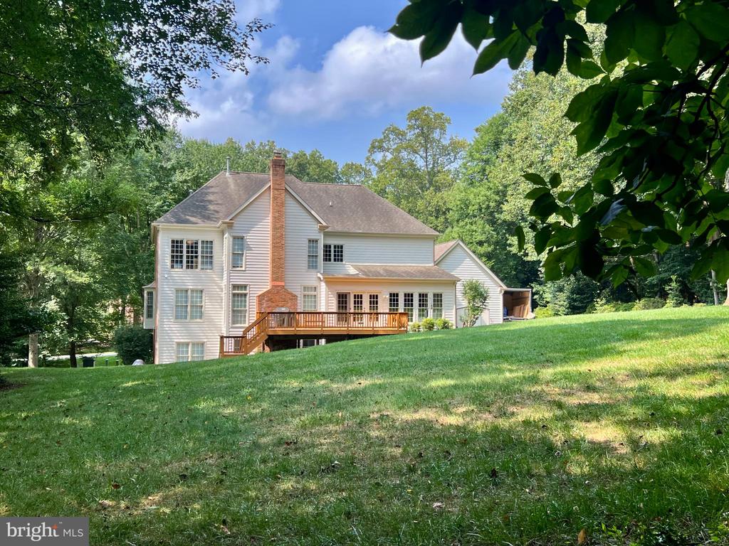 3227 FOXVALE DRIVE