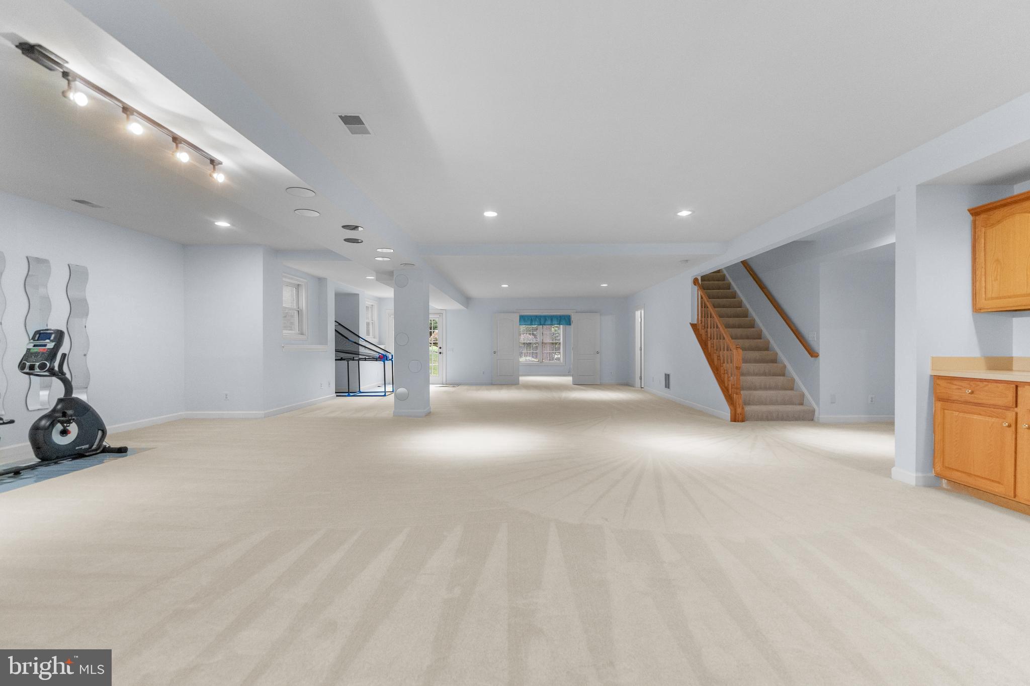 3227 FOXVALE DRIVE