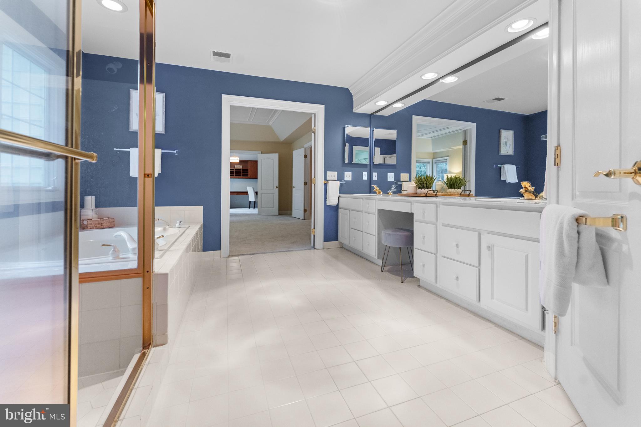 3227 FOXVALE DRIVE